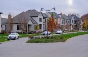 How Exterior Window Cleaning Protects Your Investment